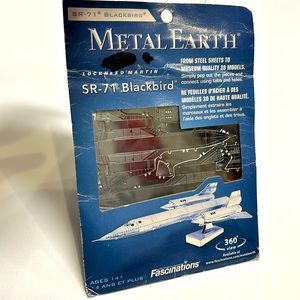 Airplane Model Lockheed Martin Metal Earth 3D Plane Build STEM 14+ Toy Kids Play